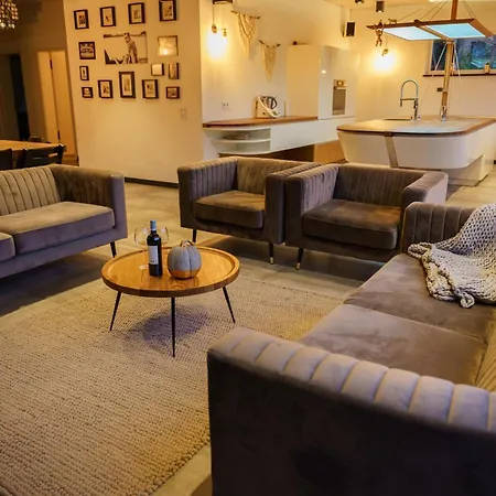 Urban Jungle Rundum Entspannung Mit Sauna Séjour chez l'habitant